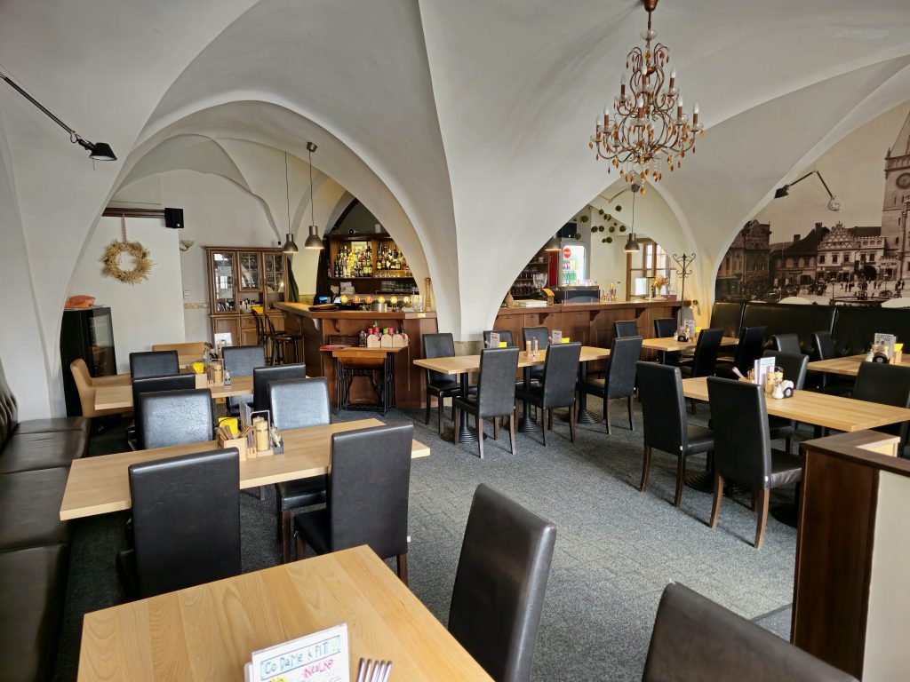 Restaurace Škochův dům interier 4